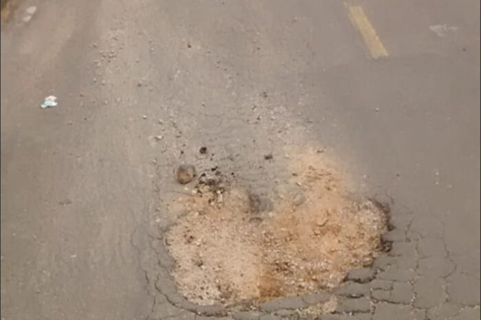 Leitor reclama de buracos no Nossa Senhora de Fátima 1 vu 0112