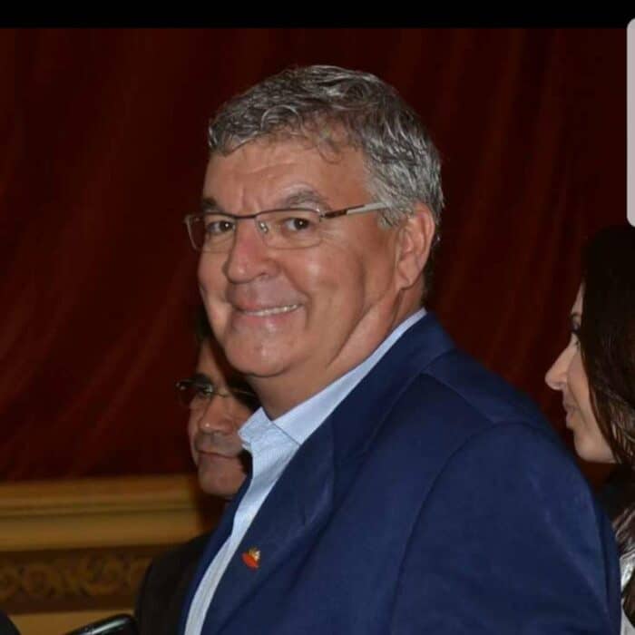 'Pole position' da CNN Brasil e da MRV, Rubens Menin e o banqueiro e ex-presidente do Atlético, Ricardo Guimarães ladeando os amigos 33 32423104 827672514088607 1259714526392090624 o