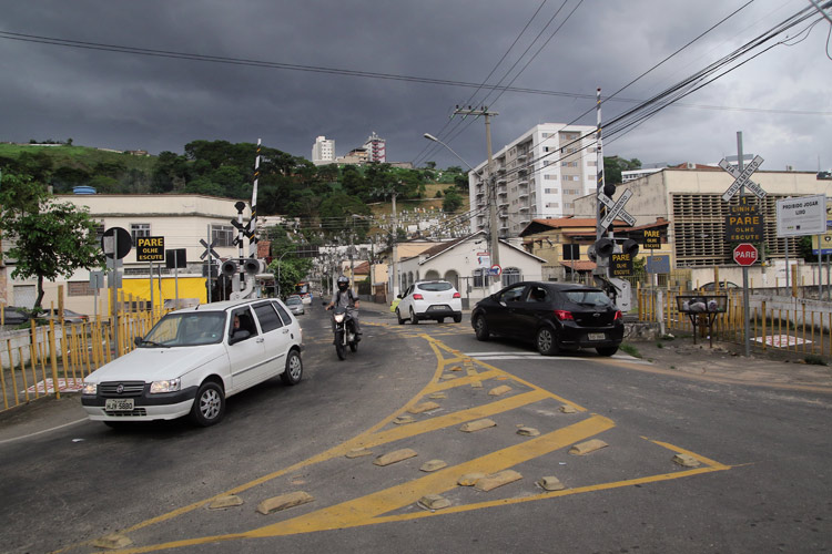 Fechamento de passagem de nível preocupa moradores do Poço Rico em Juiz de Fora 1 Passagem nível poço rico fernando priamo 5