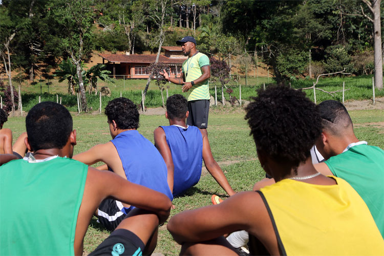 Projeto-futebol---fernando-priamo-(10) Projeto-futebol---fernando-priamo-(10)