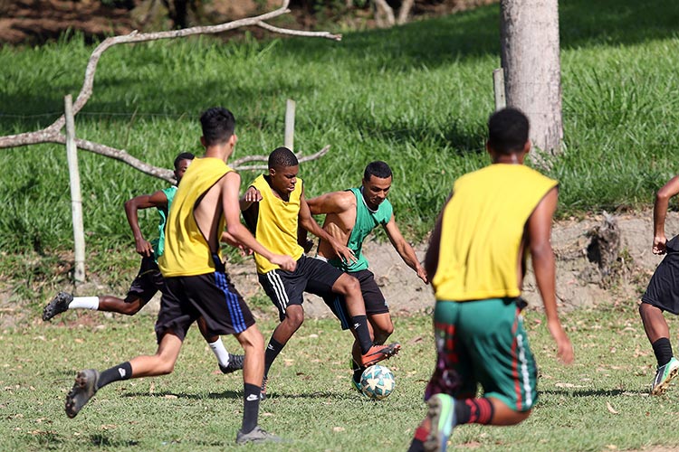 Projeto-futebol---fernando-priamo-(39) Projeto-futebol---fernando-priamo-(39)