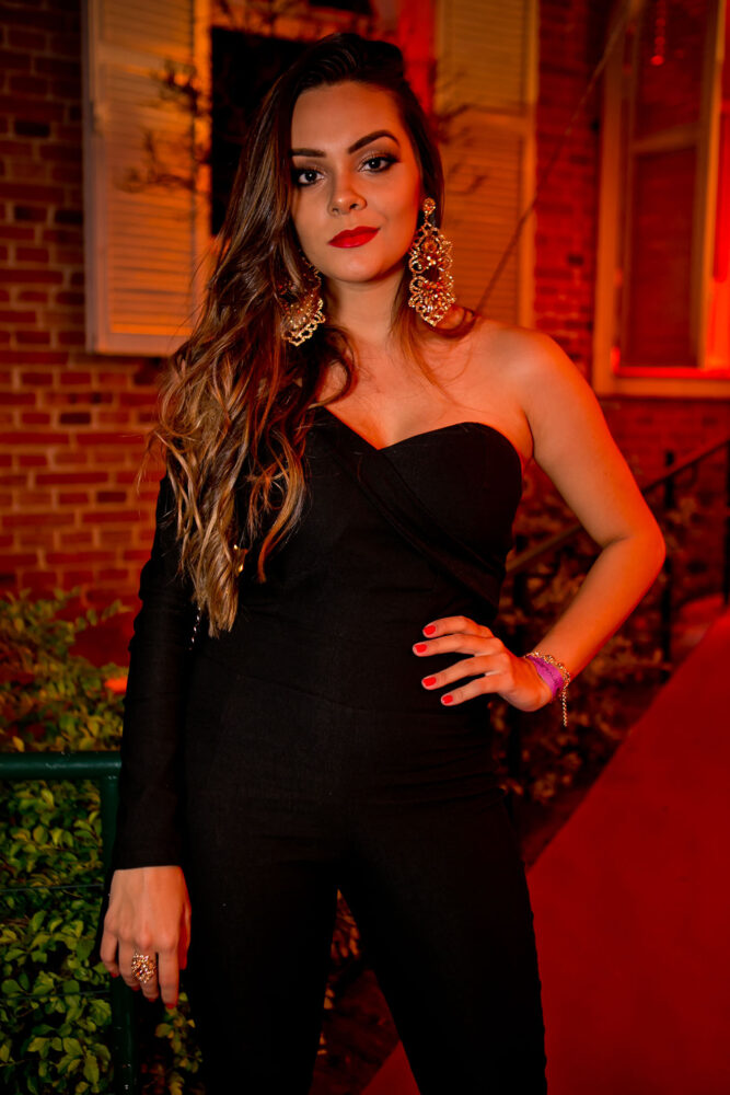 Um 'flash' na elegância de Vitória Novais Foto: Wanderson Monteiro