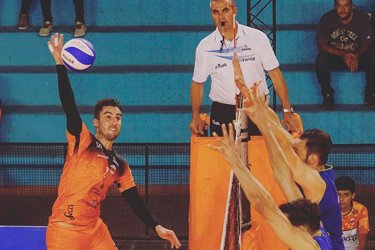 Com ponteiro argentino e meta de acesso, JF Vôlei apresenta elenco para a Superliga B 2 jf volei mauricio viller foto michelin andujar destacada