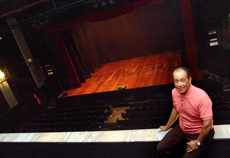 LUTO: Morre Juracy Neves, fundador do Grupo Solar 3 juracy teatro Roberto Fulgêncio 1