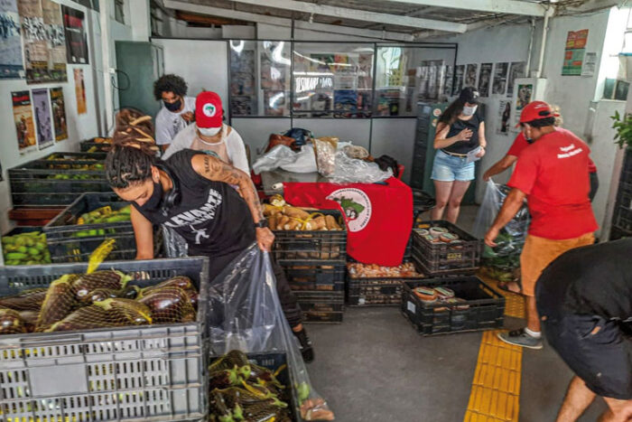 MST doa 1,5 toneladas de alimentos para 200 famílias em JF 1 mst1