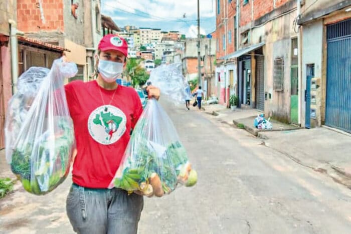 MST doa 1,5 toneladas de alimentos para 200 famílias em JF 2 mst2