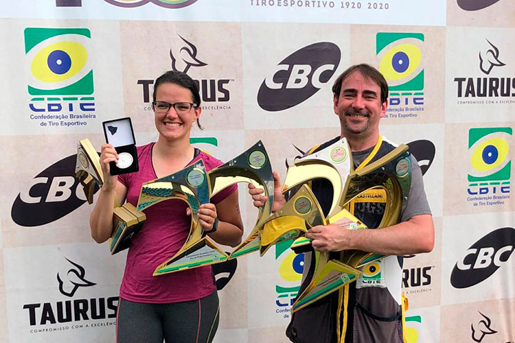 No ano em que viraram pais, juiz-foranos conquistam ouro e prata do Brasileiro de Tiro Esportivo 2 priscila e luis gustavo brasileiro de tiro esportivo foto arquivo pessoal