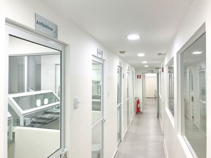 Ciência, tecnologia e pioneirismo são os pilares da eficácia de medicamentos manipulados 5 Ciência, tecnologia e pioneirismo são os pilares da eficácia de medicamentos manipulados