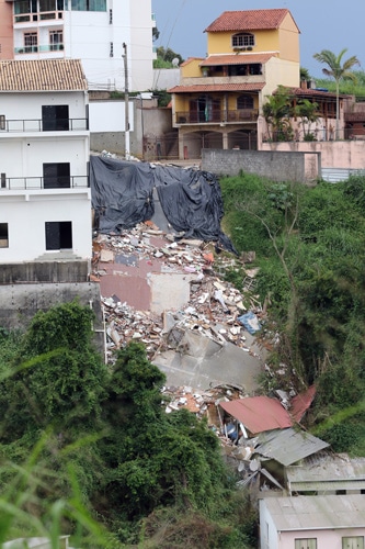 Douglas casa fernando priamo 1