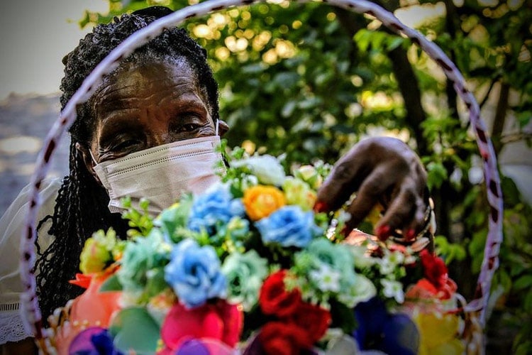 Idosa que mora em abrigo é a primeira vacinada no Rio de Janeiro 1 Sem Título 2 2