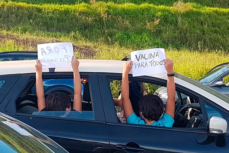carreata impeachment bolsonaro foto Leonardo Costa2