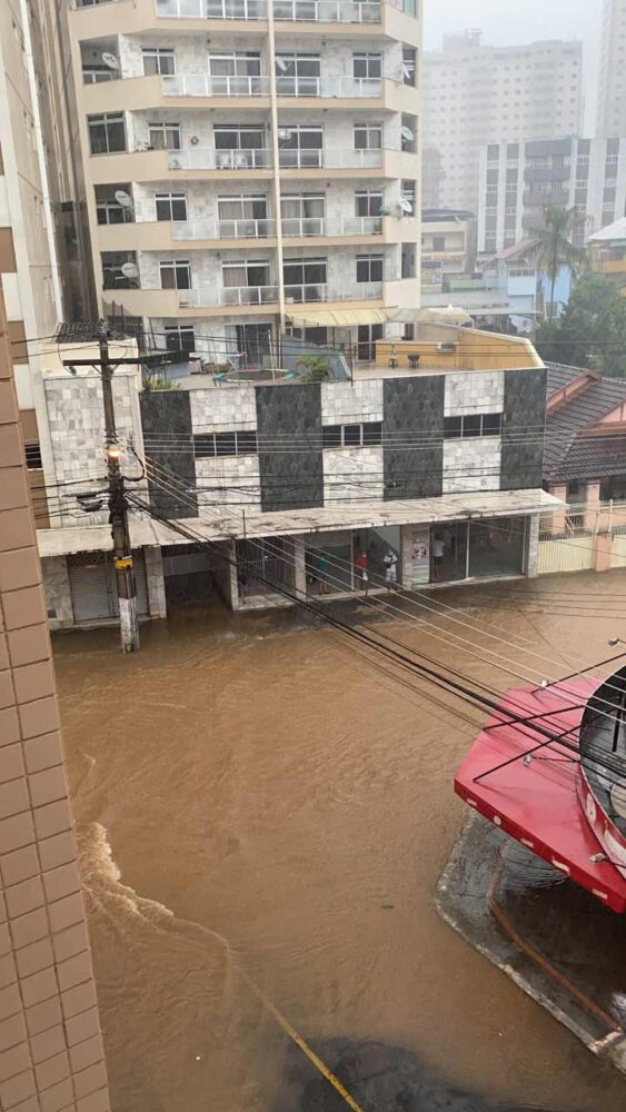 Volume de chuvas em JF já passa da metade do esperado para o mês 2 chuva 06