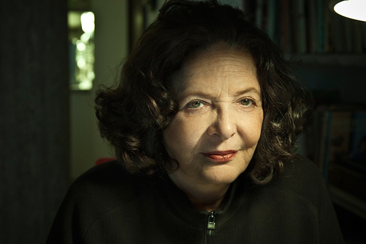 Heloisa Buarque de Hollanda: 'A poesia, ninguém segura mais' 8 heloisa marcelo correa capa