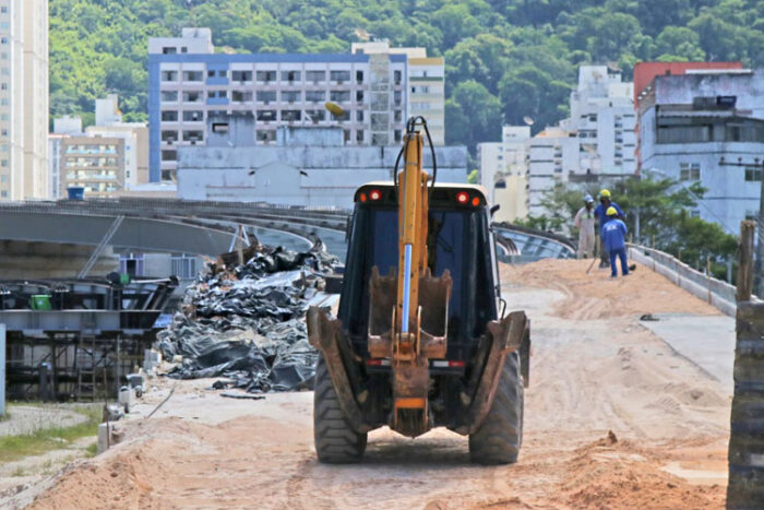 Viaduto dos Três Poderes deve ficar pronto no primeiro semestre 1 obra viaduto