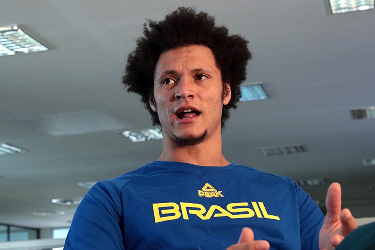 Com Covid, juiz-forano é cortado do Mundial de Handebol: “tive febre e dor no corpo” 1 thiagus petrus handebol foto leonardo costa