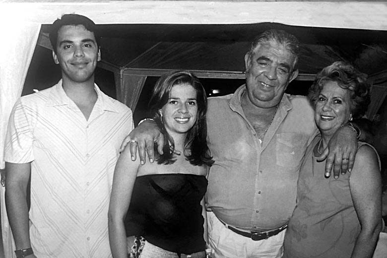 Denise Barbosa Milward e o Baixinho da Kaiser em 1990 2 CRPB 140221b