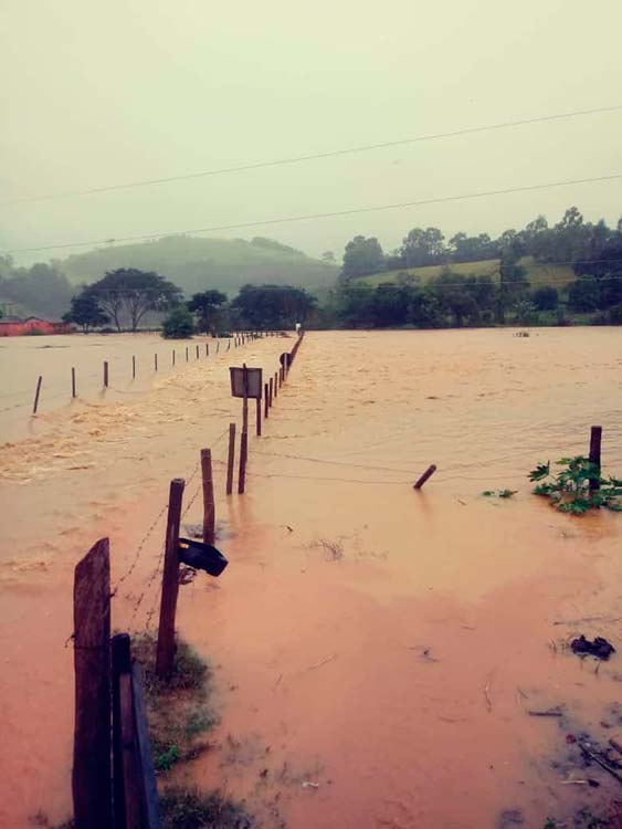 Chuvas deixam uma morte e mais de 1.700 pessoas desalojadas na Zona da Mata 1 chuva divino by divulgacao interna
