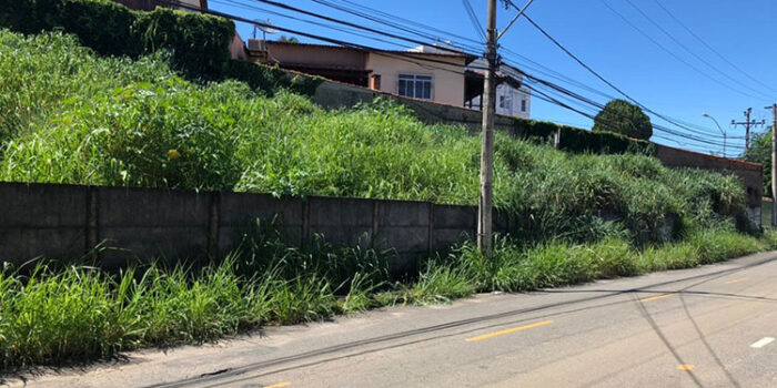 Morador solicita capina no Bairro Jardim Liú 1 vu 2402