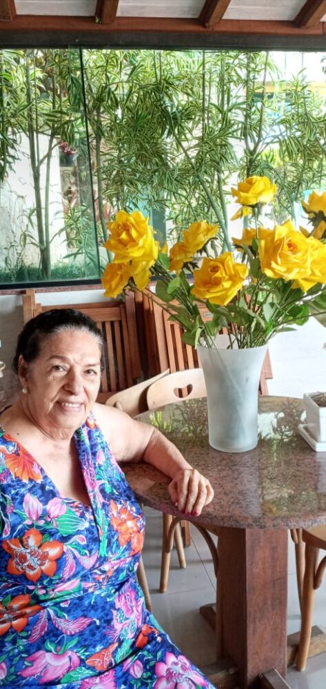 João Cesar e Rose Novais com Yone e o ‘sheik’ Ibrahim El Kouri (aniversariante de destaque nesta quinta-feira) 2 Maria Giovanini Corrêa comemora hoje 87 anos