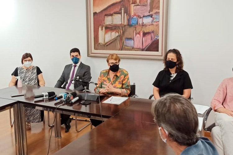 Margarida anuncia fechamento de bares a partir das 18h e 100% da frota de ônibus em circulação 1 coletiva margarida renato
