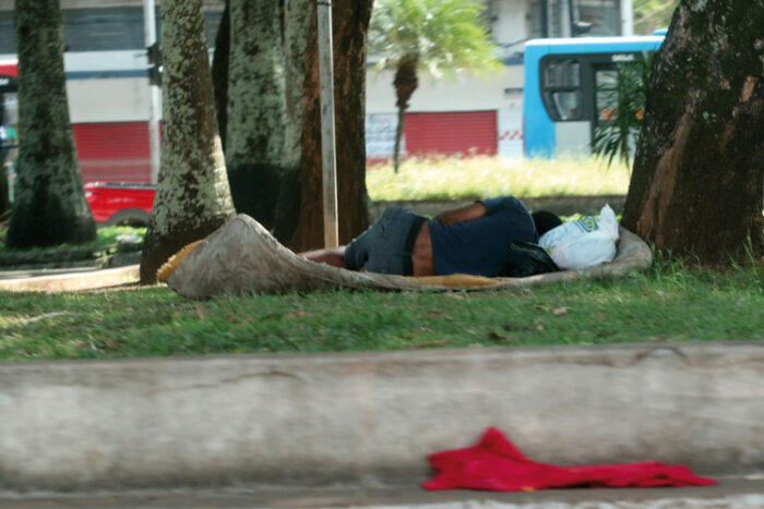 Aumento da população de rua é perceptível em JF durante pandemia 2 pessoas rua fernando priamo 4