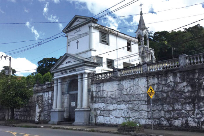 Em três meses, óbitos por Covid-19 superam os de 2020 em JF 2 cemiterio municipal fernando priamo
