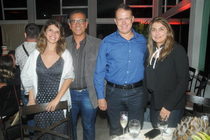 Márcia e Sebastião Justino, Ronaldo e Marta Nazareth, antes da pandemia 1 Márcia e Sebastião Justino, Ronaldo e Marta Nazareth, antes da pandemia