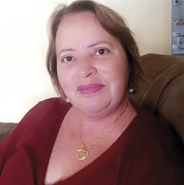 elizabeth roberto carlos