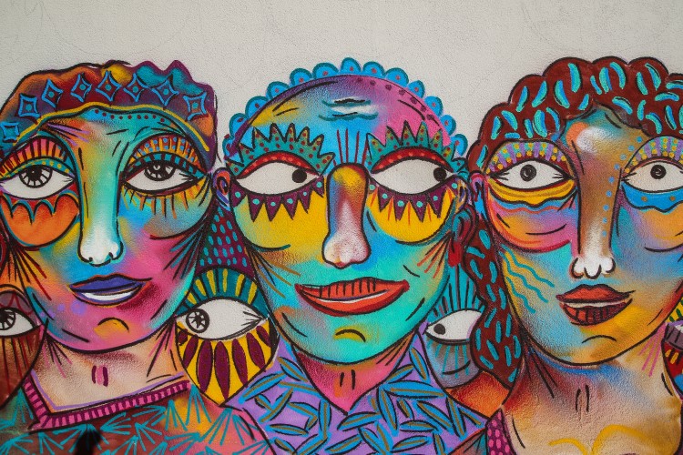 Guilherme Kramer traz 'cartografias faciais' a Juiz de Fora 2 guilherme-kramer-mural-by-fernando-priamo