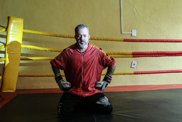 Entusiasta e referência nas artes marciais, mestre Carlos Silva relembra trajetória: "ajudar as pessoas não tem preço" 1 mestre carlos silva by fernando priamo2