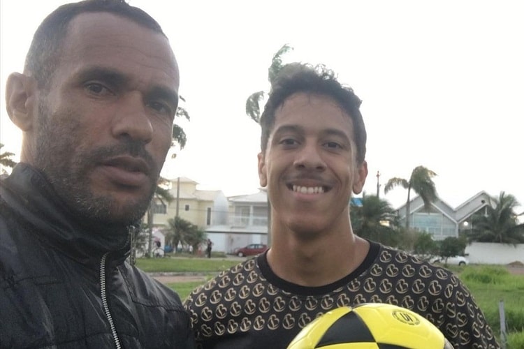 Após acerto com Maciel, ex-Porto, Tupi anuncia também filho do atacante 3 14 05 21 tupi maciel e mateus instagram destacada