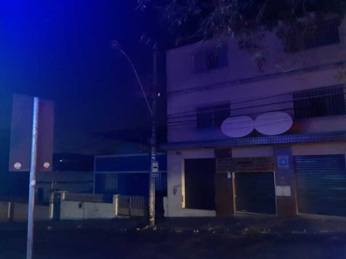 Poste sem luz gera insegurança no Nossa Senhora das Graças 1 192594661 597041755032065 2217384655964159282 n