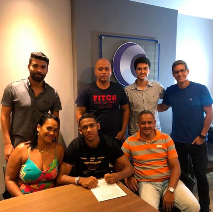 Juiz-forano de 17 anos ex-Vasco, Botafogo e seleção vai jogar na Europa 1 5 Guilherme contrato Zorya foto Reproducao Instagram