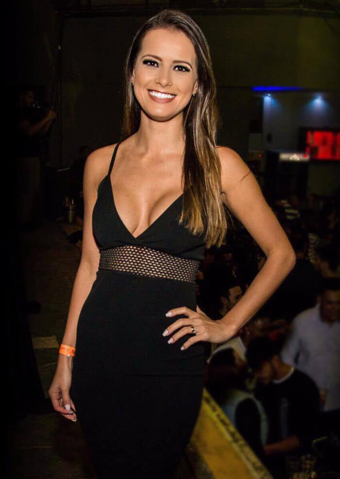 Úrsula Fonseca (aniversariante desta sexta) ladeada pelas filhas Geórgia e Gigi, antes da pandemia 2 Andressa Santos, antes da pandemia