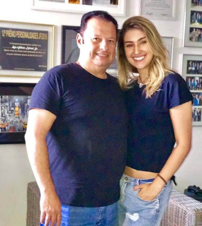 O charme de Ana Beatriz Guedes de Moraes 2 Luiz Antônio Naresi e sobrinha Isabela Stumpf, ex-Miss Juiz de Fora, antes da pandemia