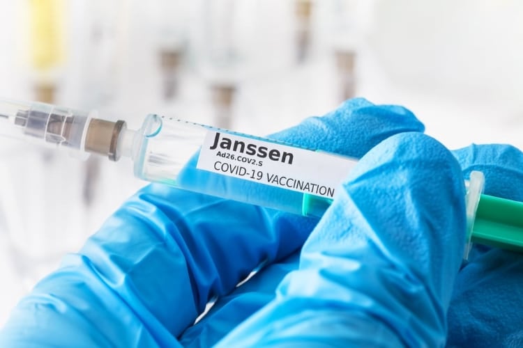 Imunizados com a vacina da Janssen deverão tomar segunda e terceira doses 1 10 06 21 janssen foto Tobias Arhelger – Shutterstock