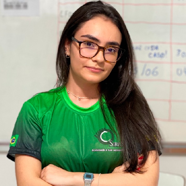 Ana Laura Aprovada em direito na UFRJ