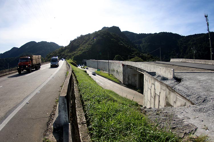 Futuro da BR-040, entre Rio e Juiz de Fora, segue indefinido 2 BR 40 obras concer by fernando priamo