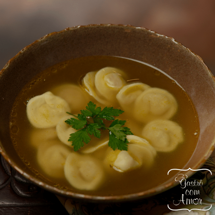 Capeletti in brodo