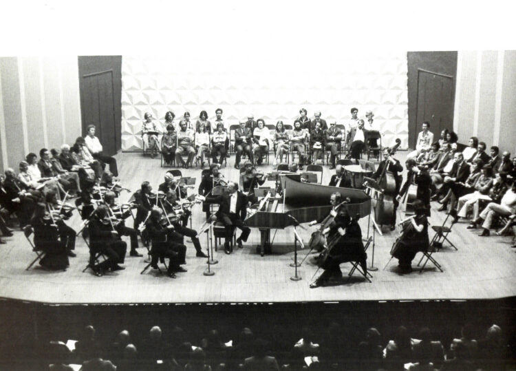 Livro resgata a trajetória do cravo no Rio de Janeiro durante o século XX 3 Cravo Ciclo Bach Sala Cecilia Meireles 1976 e1622567373497