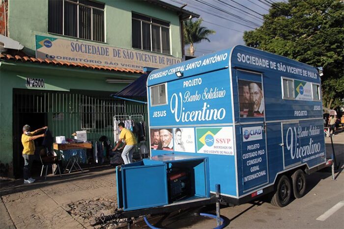 Iniciativas garantem assistência a pessoas em situação de rua em JF 1 Sem Titulo 2