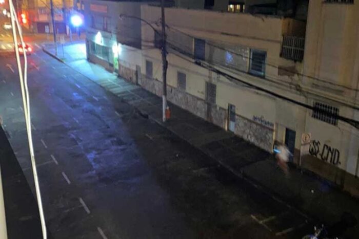 Postes apagados causam insegurança no Centro 1 VU11.06