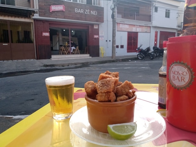 A mesma praça, o mesmo banco... 3 Ze Nei 1