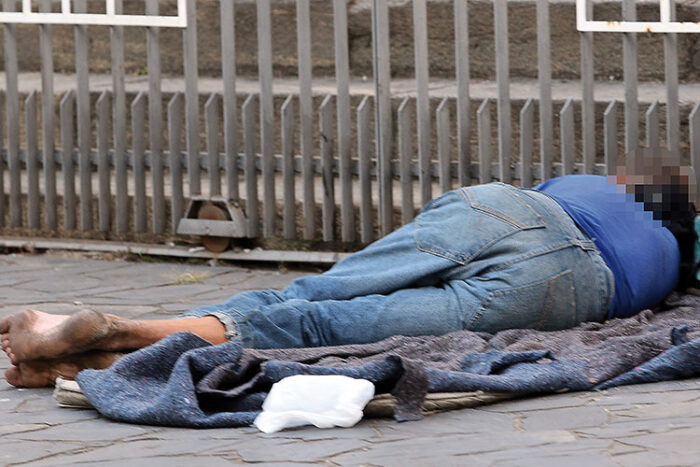 Queda nas temperaturas acentua preocupação com a população de rua 1 frio moradores de rua by fernando priamo