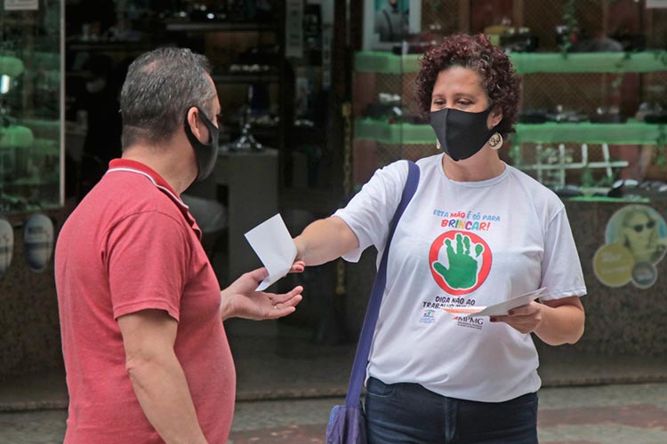 Conselho Tutelar faz ação de conscientização contra o trabalho infantil 2 trabalho infantil conselho tutelar by leo costa2