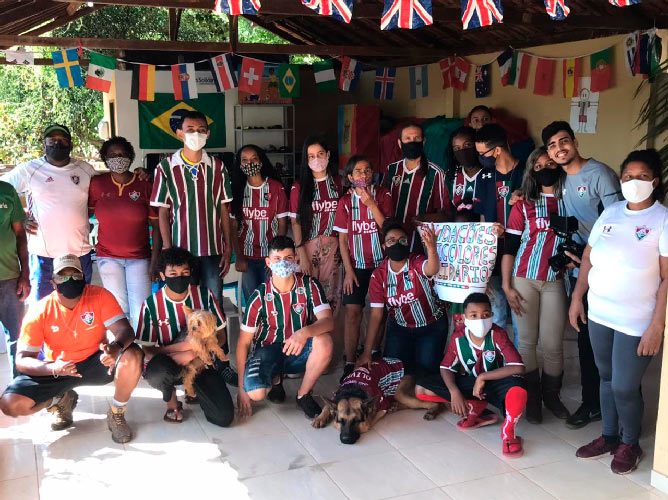 Jovens da base do Fluminense visitam projeto social em Santana do Deserto 1 01 Onda Solidaria Flu foto divulgacao