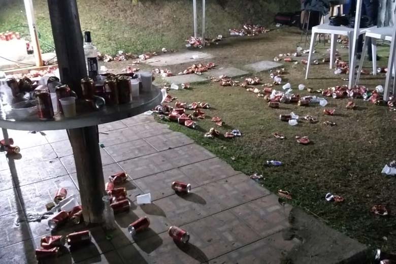 Mais de 400 pessoas são flagradas em festa clandestina 2 2aglomerasamba by policia
