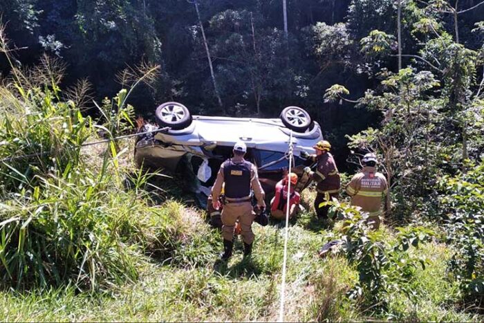 Mulher morre em capotamento de veículo em Torreões 1 acidente torreoes 2407