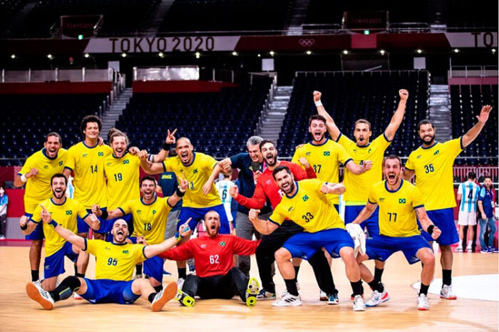 Com Thiagus Petrus, Brasil vence a primeira no handebol masculino 1 brasil handebol reproducao2