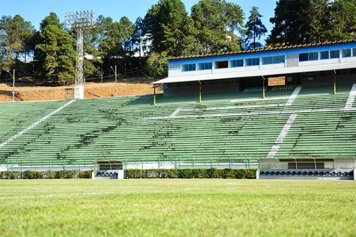 Tupi encara o Serranense no Estádio Municipal neste domingo 1 estadio municipal
